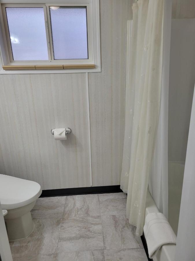 Husker Inn North Platte Bagian luar foto
